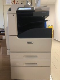 Barevná multifunkční tiskárna VersaLink C7025 - 3