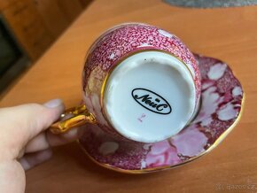 Porcelánový hrnek s podšálkem NEUC - 3
