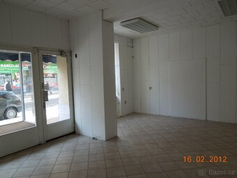 Pronájem obchodní prostory, 64 m² - Pardubice - Smilova - 3