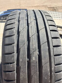 225/40 r18 Nokian - 3