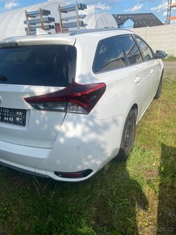 Toyota Auris - 3