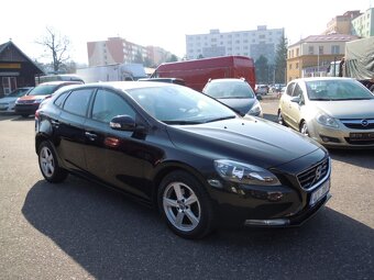 Volvo V40 D2 2.0D 88kw(120hp) r.v.11/2016 ČR - 3