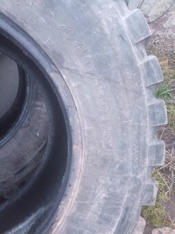Prodám pneu 440/80 R28 - 3