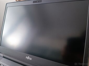 Fujitsu LifeBook U749 - Intel Core i7, 16GB RAM, 512GB SSD - 3