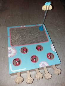 Hračka a skrabadlo pro kocky - 3