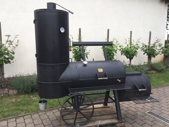 Gril na dřevěné uhlí Joe's BBQ 24 Chuckwagon Catering - 3