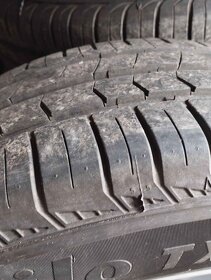 Prodám letní sadu pneumatik 195/65 R15 - 3
