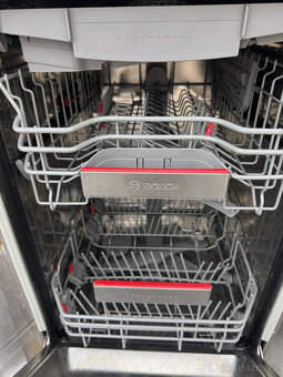 Úzká myčka bosch 45cm supersilence, 3 koše - 3