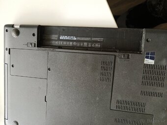 Lenovo ThinkPad, funkční bez baterie a adaptéru. - 3