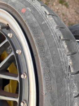 Kola s pneu 205/45R17 - 3