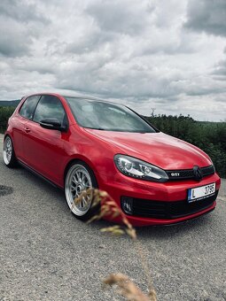 Volkswagen Golf VI GTI Edice Adidas - 3