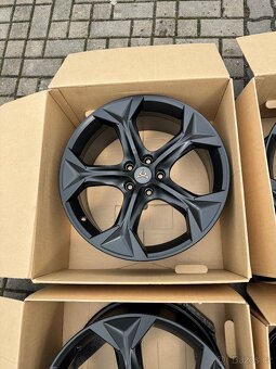 ORIGINÁL Alu cupra FORMENTOR R19, 5x112 - TOP STAV - 3