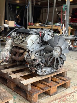 Motor M60B40 - kompletní - 3