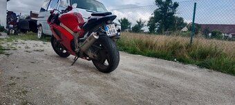 Honda VTR sp1 - 3