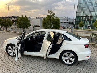 Audi A3 1.6 TDI 105k DPF Ambiente S tronic Limousine - 3