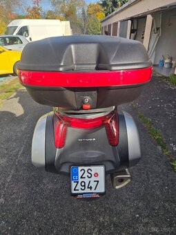 Honda NT 700 V Deuville - 3