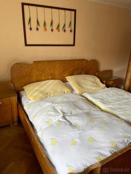 Starožitná postel masiv bez poškození - 3