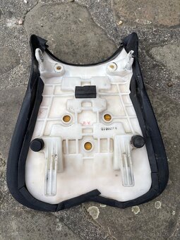 Přední sedlo, Suzuki Gsxr 600/750 k6,k7, 2006,2007 - 3