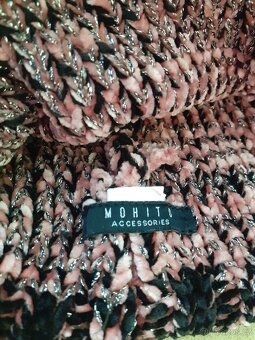 Dámská zimní čepice MOHITO - 3