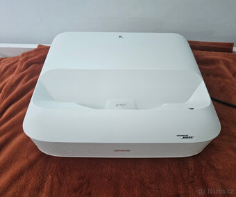 EPSON EH-LS670W - 3