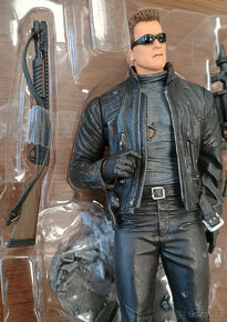 Sběratelská figurka McFarlane T-850 Terminator 3 otevřená - 3