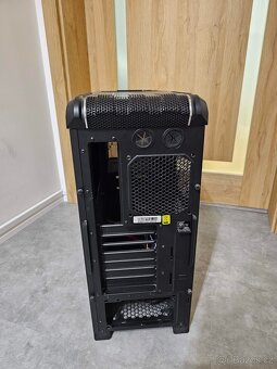PC bedna CoolerMaster CM-690 II - 3