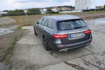 Mercedes E300de Kombi, 306 koní - 3