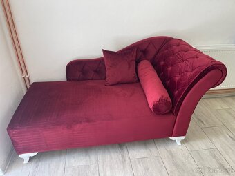 Krásná Sofa modrá nebo tm. červená - 3