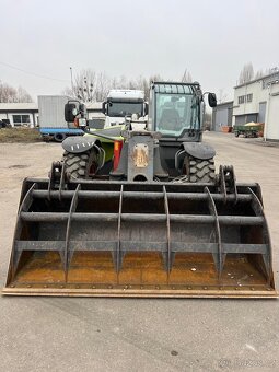 CLAAS SCORPION 7040 manipulator - 3