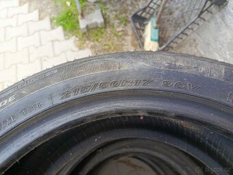 Pneu 215/50/17 - 3