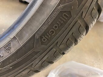 255/45 r20 zimni Good year - 3