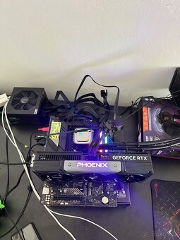 ASUS ROG STRIX X670E-F GAMING WIFI - 3