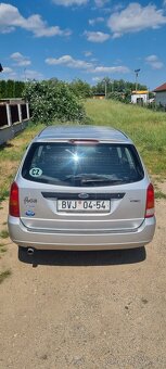 Ford Focus 1 6 - 3