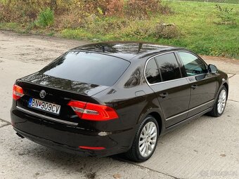 Škoda Superb 2,0 TDi CR DSG 4x4 - 3