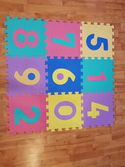 Velké pěnové puzzle čísla a zvířata, 9 a 9 ks - 3