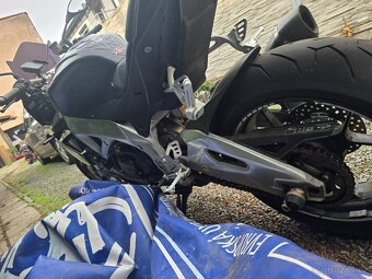 Aprilia tuono v4r APRC - 3