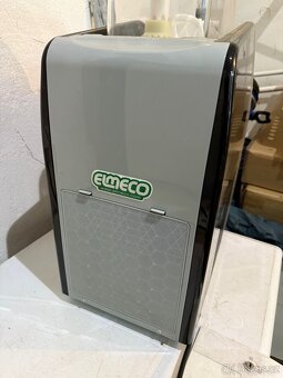 VÝROBNÍK MRAŽENÝCH JOGURTŮ A SOFT ICE QUICKREAM ČERNÝ 1X 4 L - 3