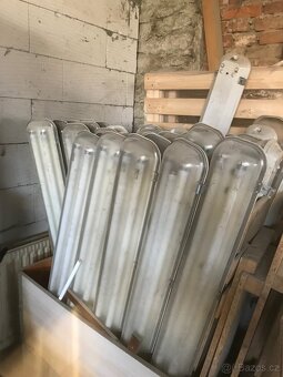 zářivky Philips prachuvzdorné 160/150cm do dílny - 3