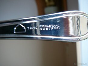 nová nerezová sada příborů pozlacená - 3