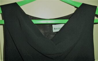 ČERNÁ SPOLEČENSKÁ HALENKA - 3