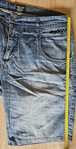 Džínove šortky - 3