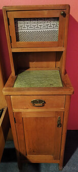 Prodej historické postele + dva noční stolky - 3