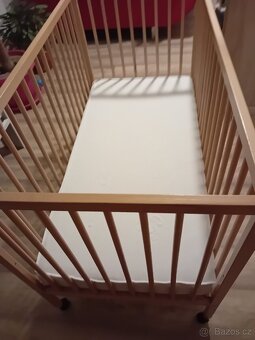 Postýlka na kolečkách - 3