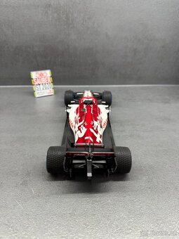Model F1 Kimi Räikkönen - 3