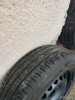 195/65r15 - 3