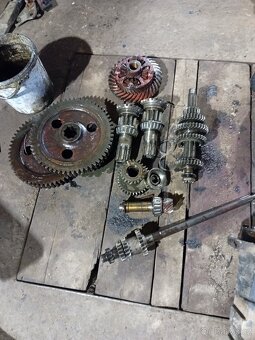 Zetor 25 díly - 3
