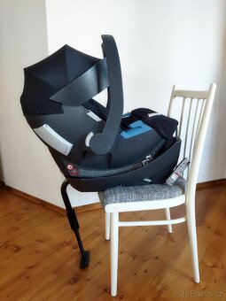 Autosedačka Cybex Aton 5 se základnou - 3