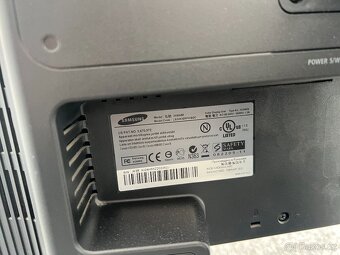 Prodám monitor Samsung 2494HM (polohovatelný) - 3