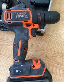 Akumulátorová vrtačka Black+Decker Bl188 - 3