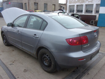 Mazda 3 BK sedan - 3